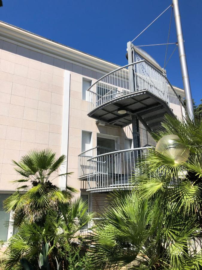 Mh Hotel Varazze Εξωτερικό φωτογραφία