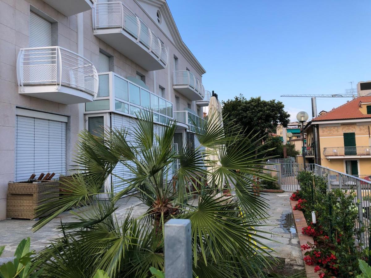 Mh Hotel Varazze Εξωτερικό φωτογραφία