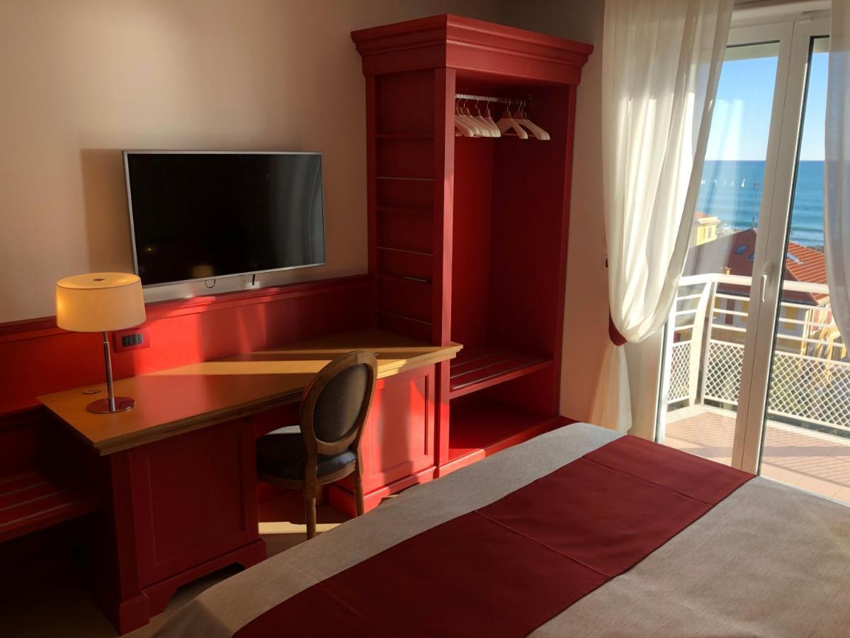 Mh Hotel Varazze Εξωτερικό φωτογραφία