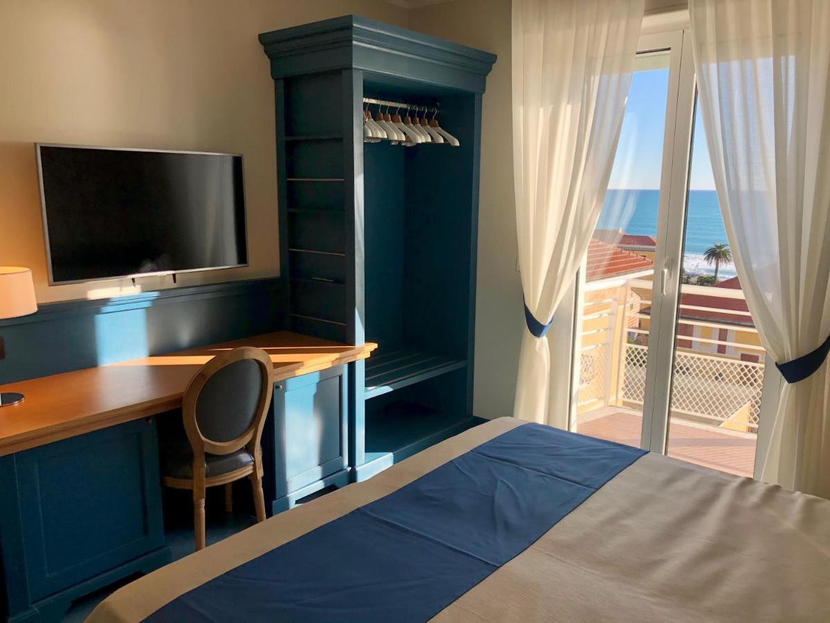 Mh Hotel Varazze Εξωτερικό φωτογραφία