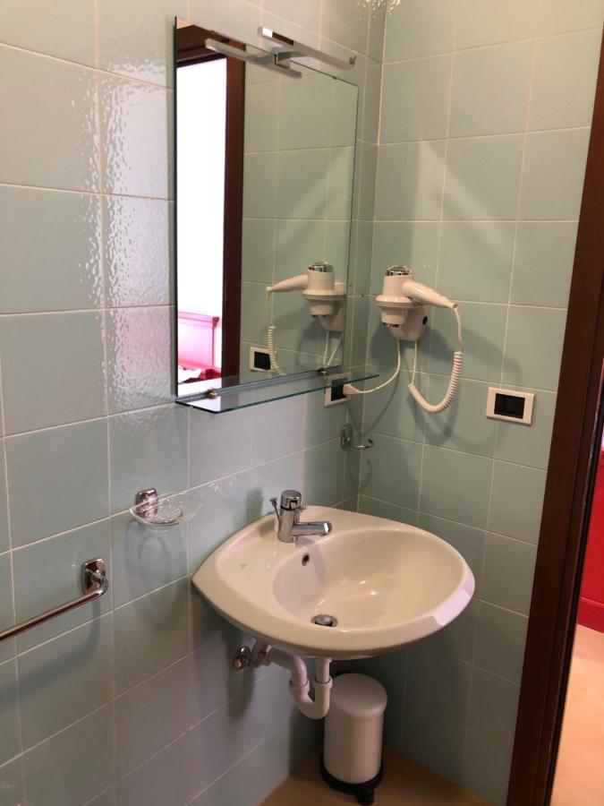 Mh Hotel Varazze Εξωτερικό φωτογραφία