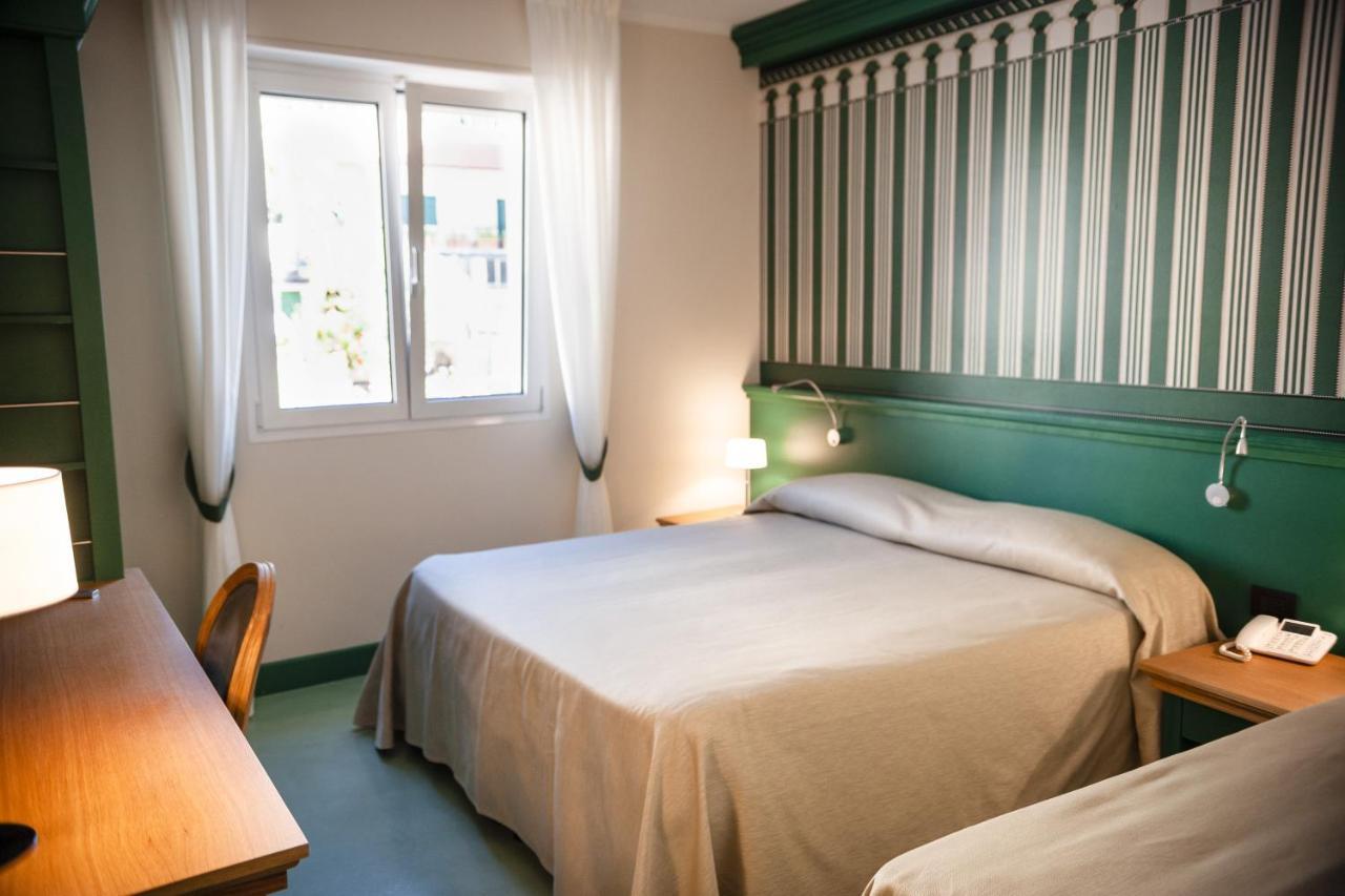 Mh Hotel Varazze Εξωτερικό φωτογραφία